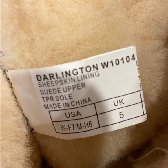 Size 7 EMU Sheepskin boots - Picture 4 of 4